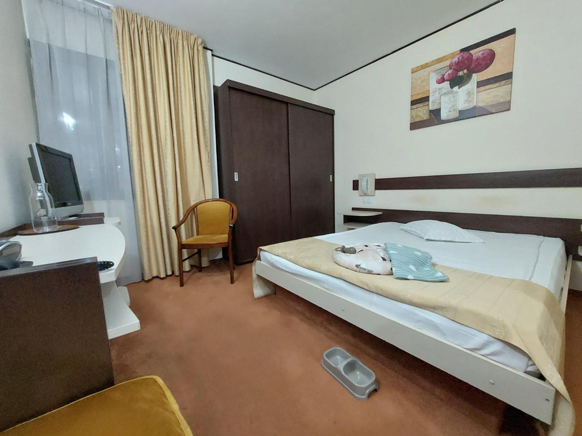 Hotel Rapsodia City Center Botoszany Zewnętrze zdjęcie