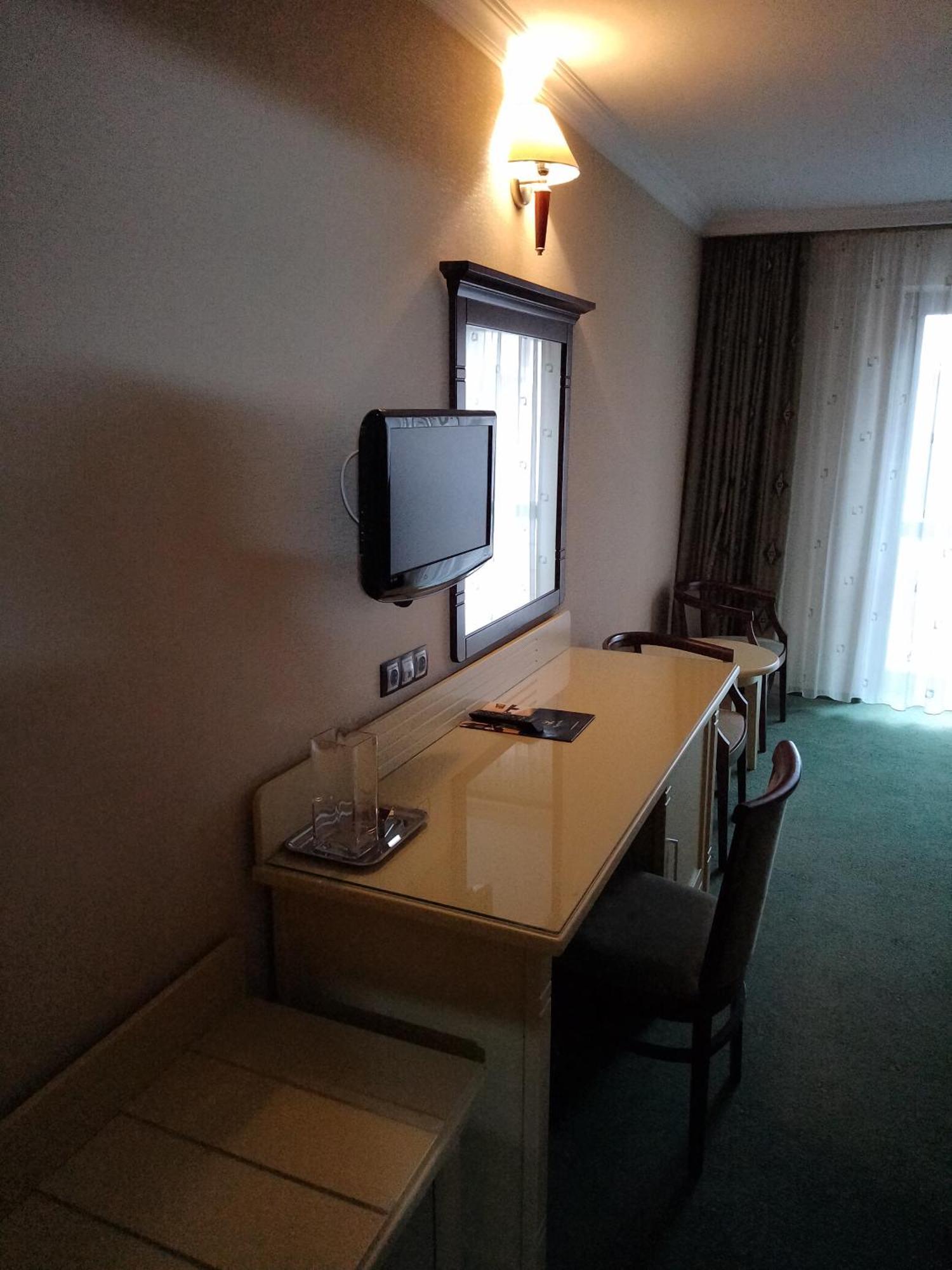 Hotel Rapsodia City Center Botoszany Zewnętrze zdjęcie
