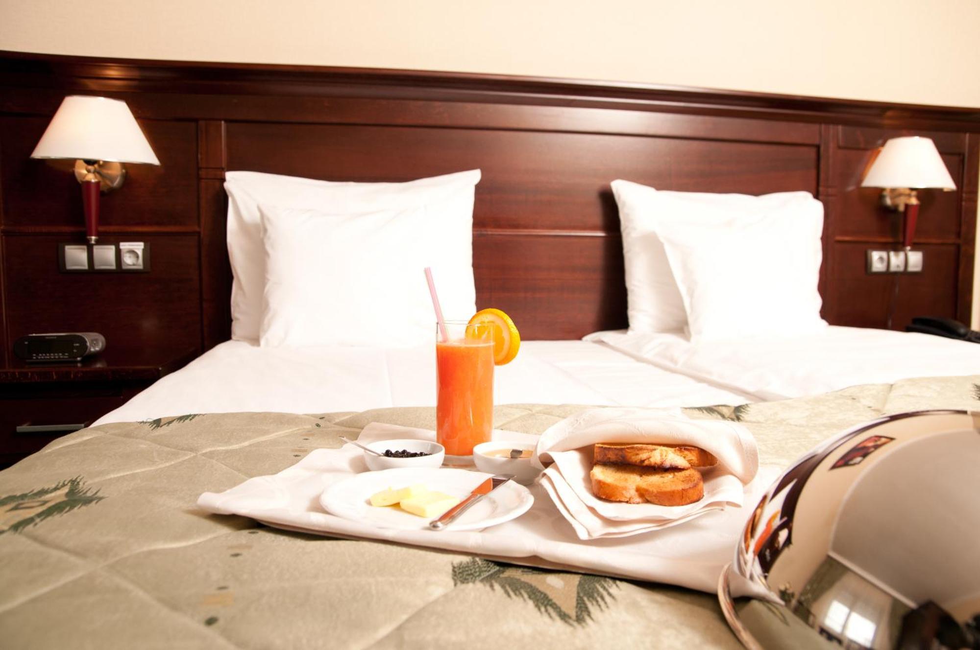 Hotel Rapsodia City Center Botoszany Zewnętrze zdjęcie