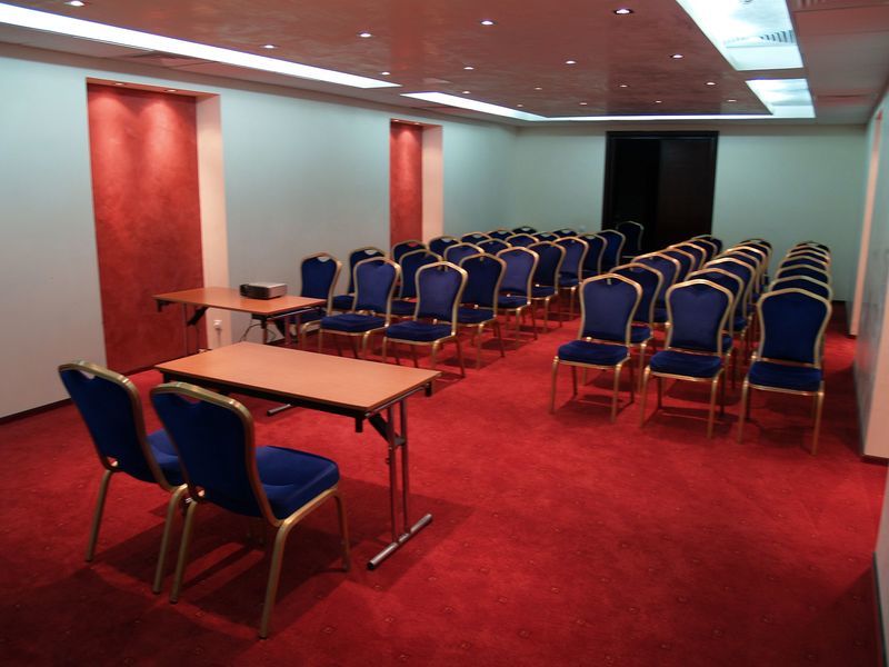 Hotel Rapsodia City Center Botoszany Zewnętrze zdjęcie